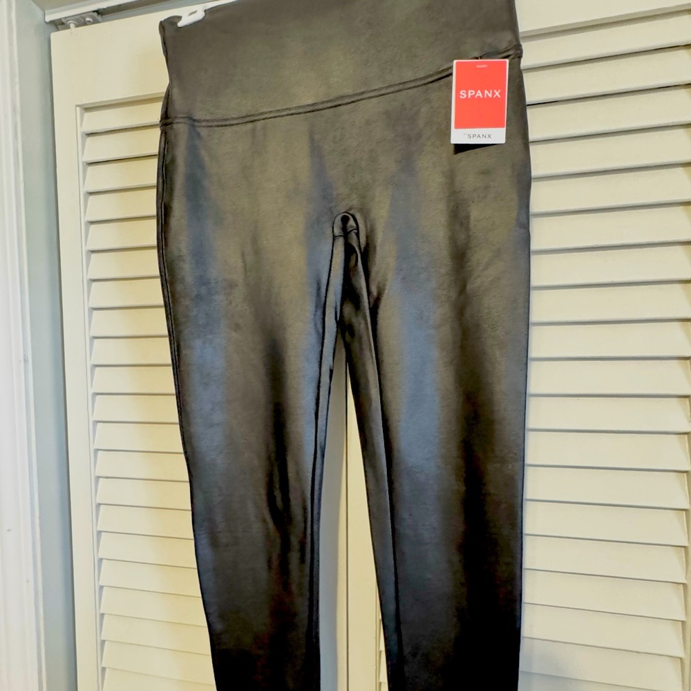 ⭐️Spanx⭐️Faux Leather Leggings